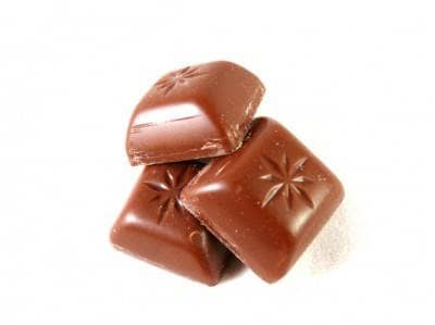 チョコレートが3つ重なっている