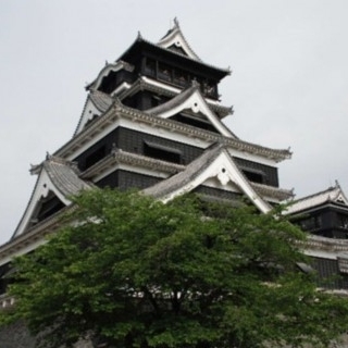 三段の城