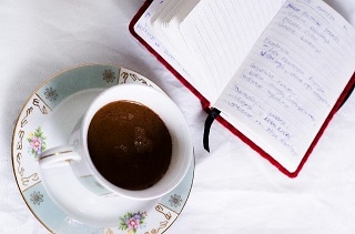 コーヒーとメモ帳