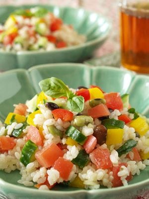 カラフル野菜の雑穀入りお米サラダ