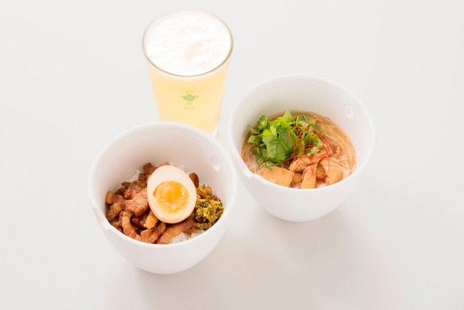 豚肉の甘辛煮込みをご飯にのせた「魯肉飯(ルーローハン)」と、細めの麺にとろみスープが絡んだ「麺線(メンセン)」は、台湾夜市の人気メニュー。日本人向けにアレンジされた味つけを見逃せません! 「ハーフセット 魯肉飯(小)&麺線(小) 850円」