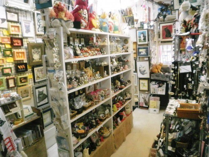 ほかの雑貨店では手に入らない、個性的な作品も多数ラインアップ。