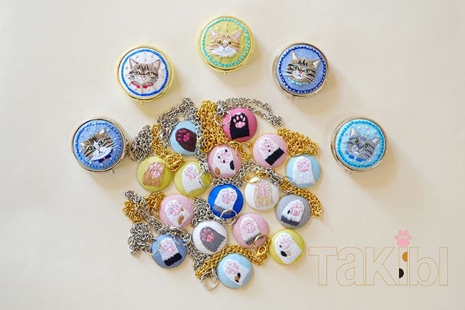 猫刺繍ピルケース