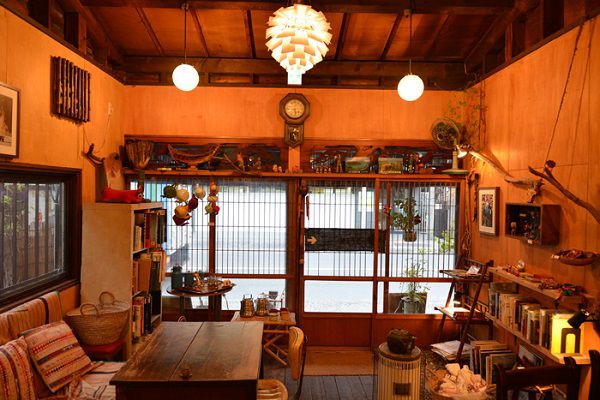 POINTWEATHER店内
