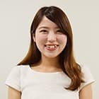 後輩社員Y